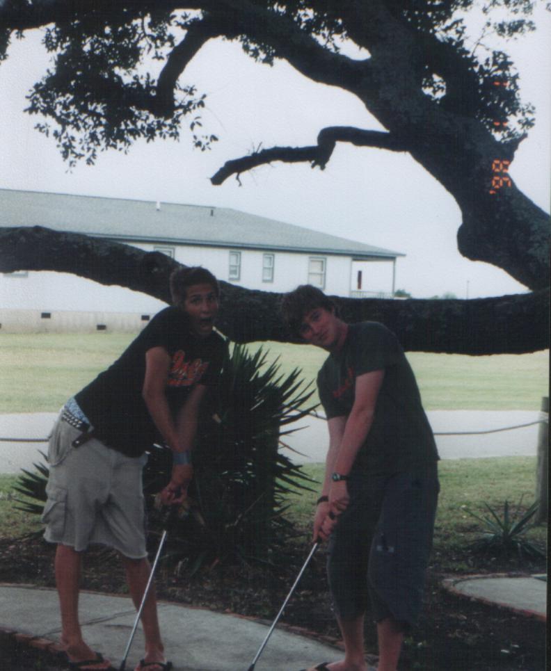 codyjustinputtputt.jpg